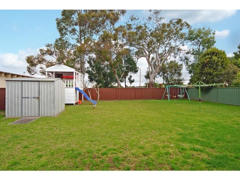 4 Garlin Close, North Nowra NSW 2541