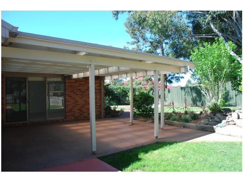 4 Isa Road, Worrigee NSW 2540