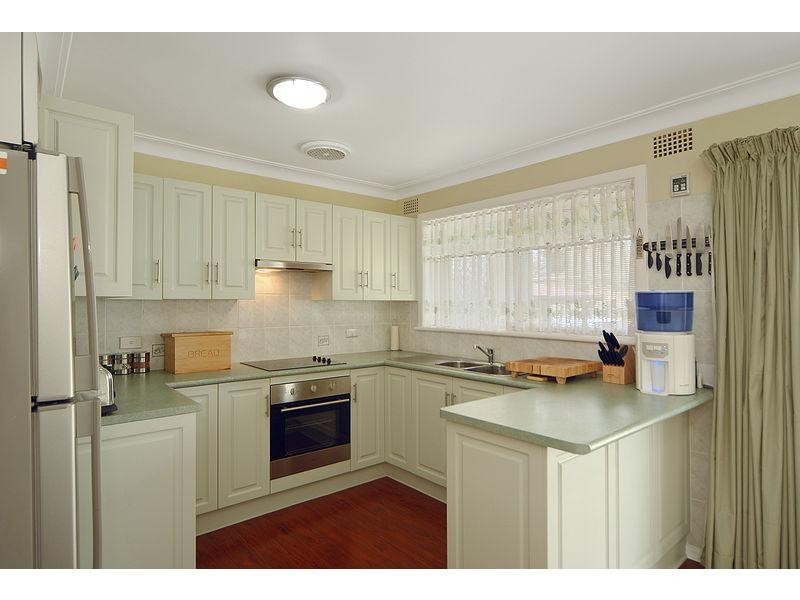 26 Barwon Street, Bomaderry NSW 2541