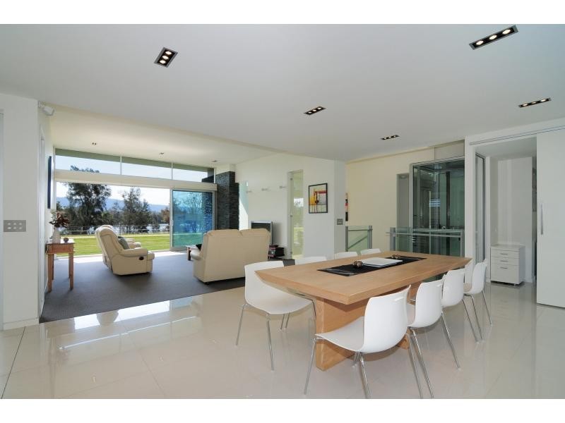 18a Riverview Road, Nowra NSW 2541