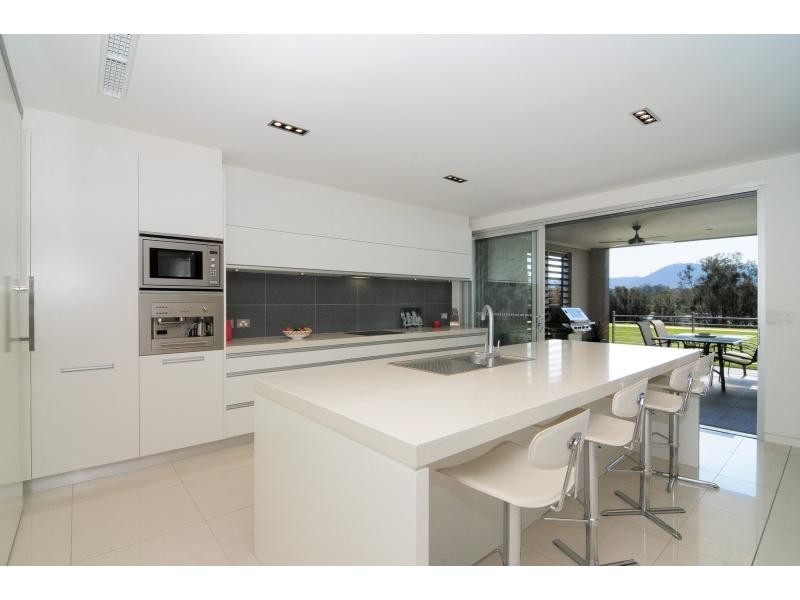 18a Riverview Road, Nowra NSW 2541