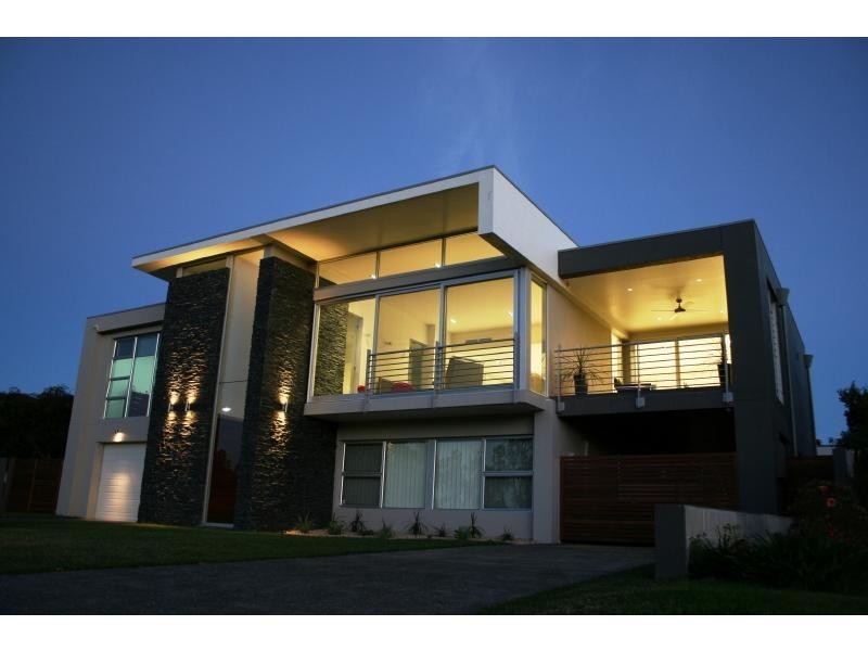 18a Riverview Road, Nowra NSW 2541