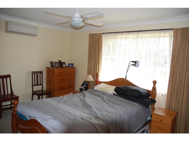 12 Farrar Drive, North Nowra NSW 2541