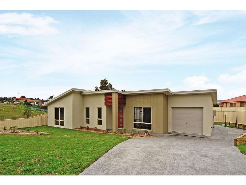 40 Carrington Park Drive, Nowra NSW 2541