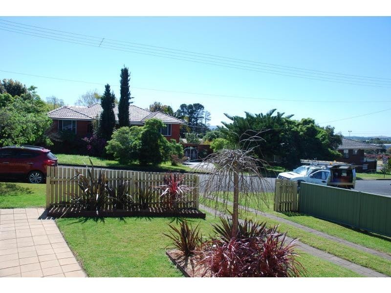 47 Mulgen Avenue, Bomaderry NSW 2541