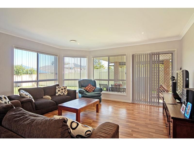 17 Correa Court, Worrigee NSW 2540
