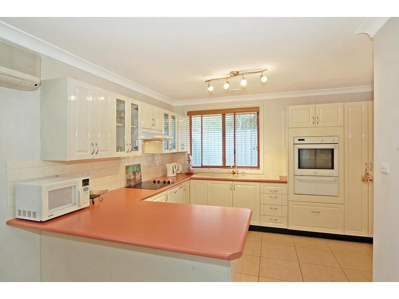 5 Sutherland Drive, North Nowra NSW 2541
