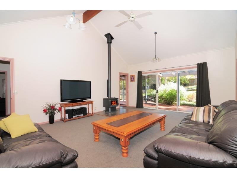 115 Warren Avenue, North Nowra NSW 2541