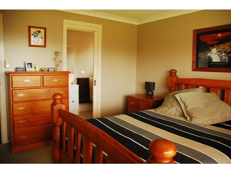 21 Hoskin Street, North Nowra NSW 2541