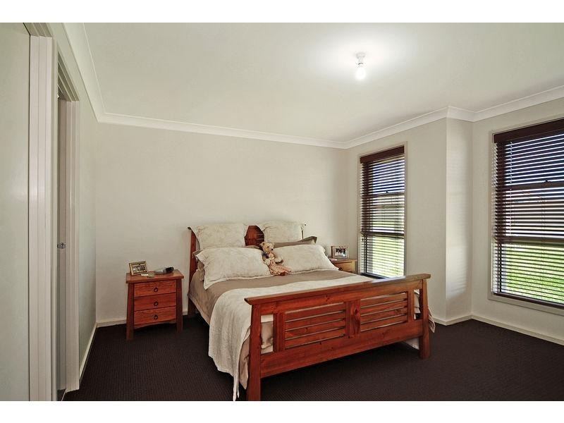 139 Rayleigh Drive, Worrigee NSW 2540