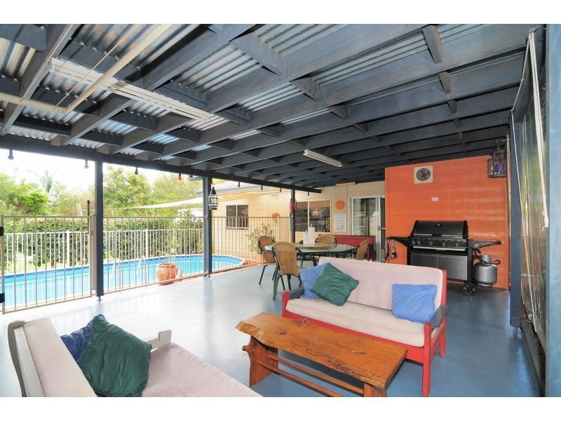 4 Emery Close, Bomaderry NSW 2541