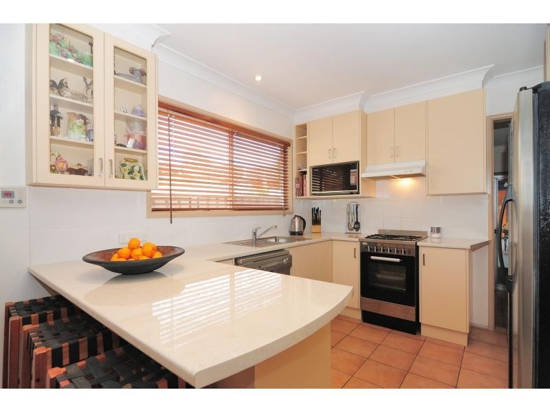4 Emery Close, Bomaderry NSW 2541