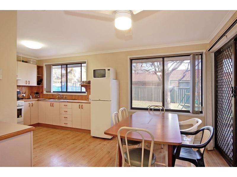 8 Coconut Drive, North Nowra NSW 2541