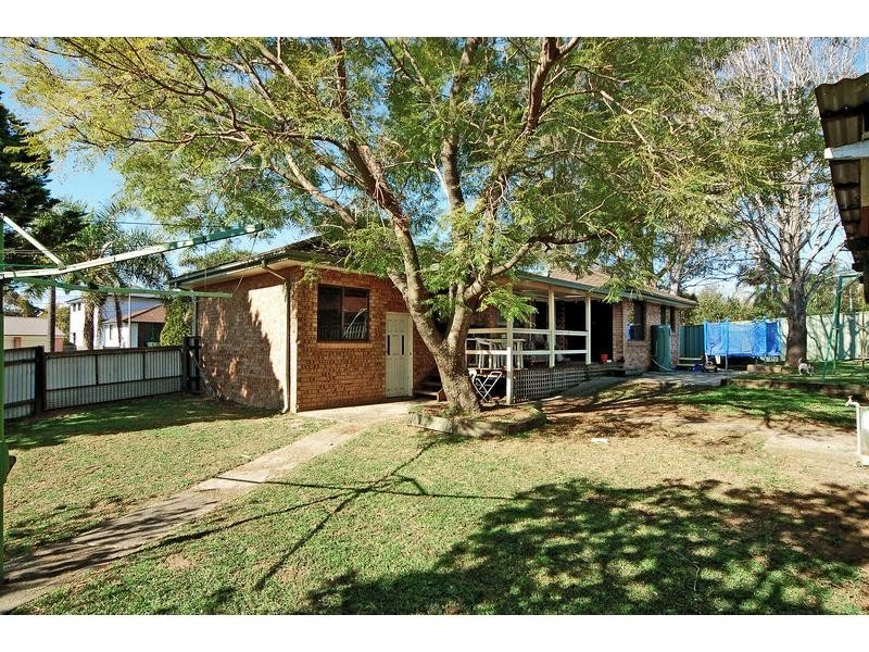8 Coconut Drive, North Nowra NSW 2541
