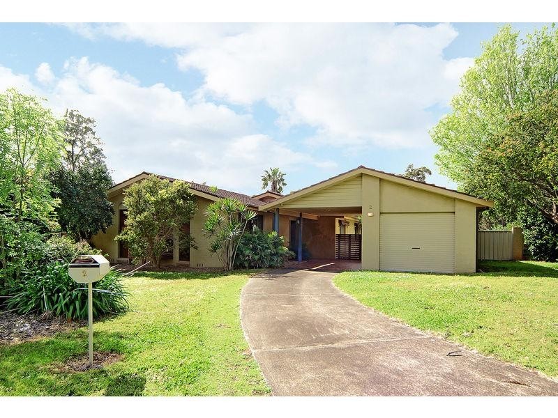 2 Wirruma Close, North Nowra NSW 2541