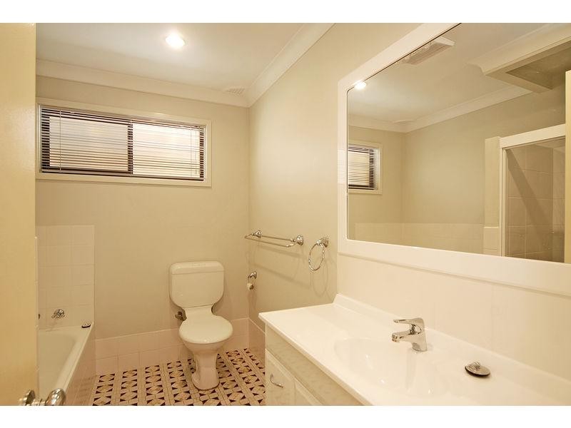 2 Wirruma Close, North Nowra NSW 2541