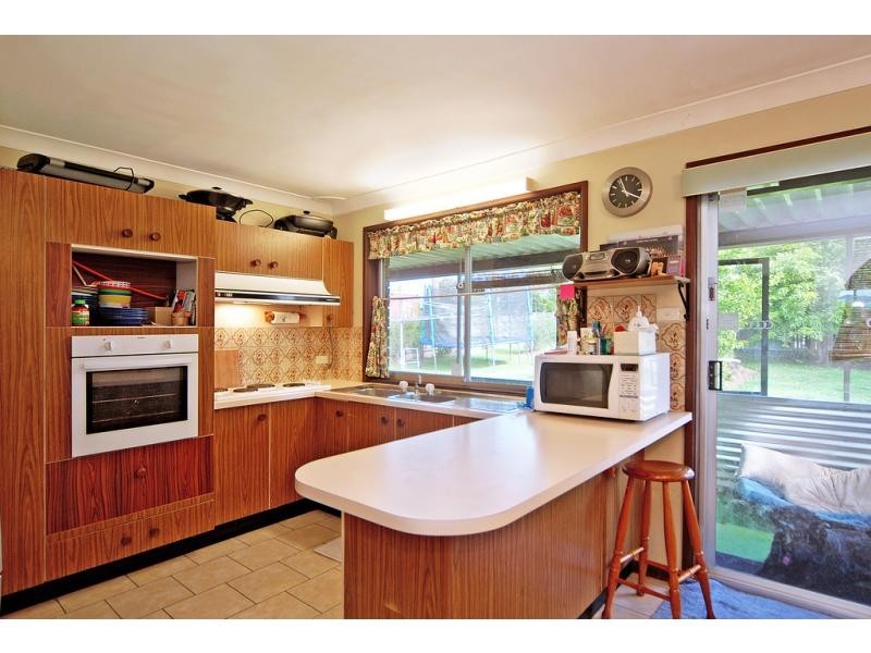 2 Castle Glen, North Nowra NSW 2541