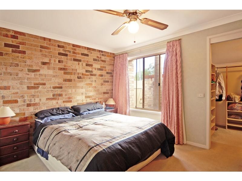 2 Clarke Avenue, North Nowra NSW 2541