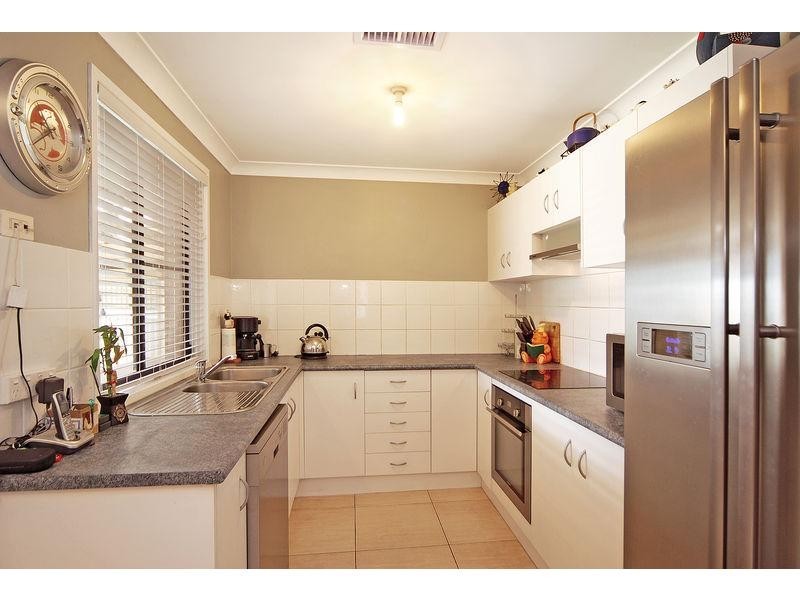 49 St James Crescent, Worrigee NSW 2540