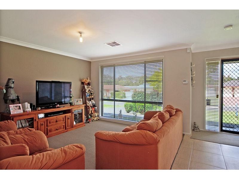 49 St James Crescent, Worrigee NSW 2540