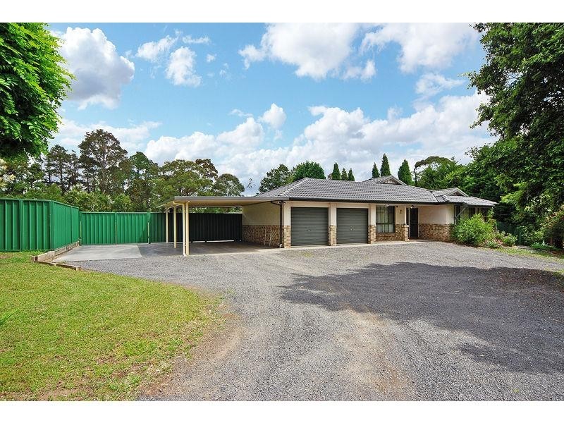1 Tartarian Crescent, Bomaderry NSW 2541