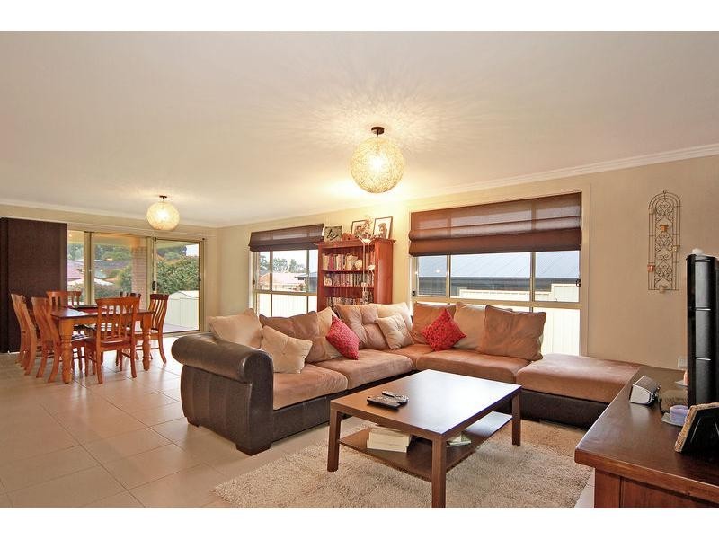 16 Royal Street, Worrigee NSW 2540