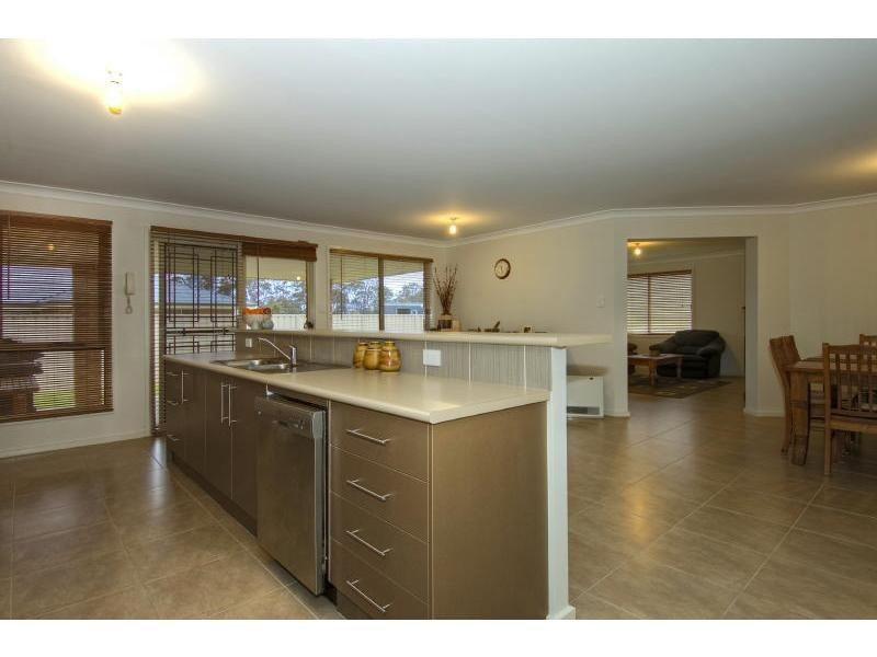 10 Coral Gum Court Court, Worrigee NSW 2540