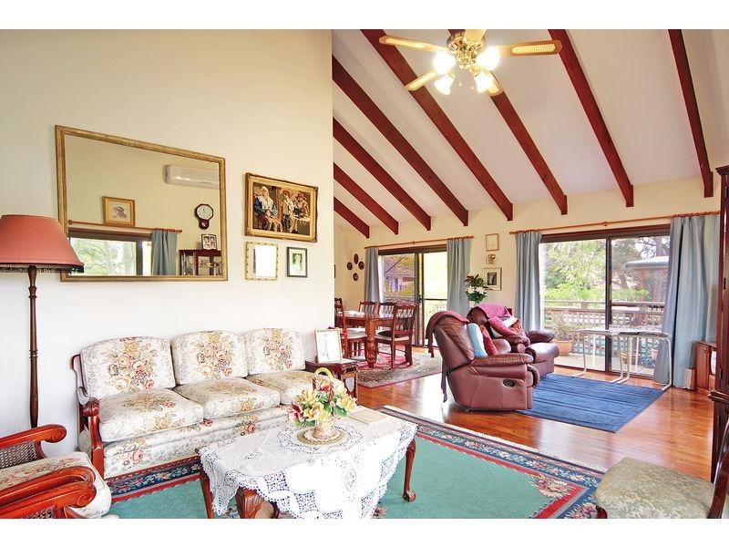 16 Walmer Avenue, Sanctuary Point NSW 2540