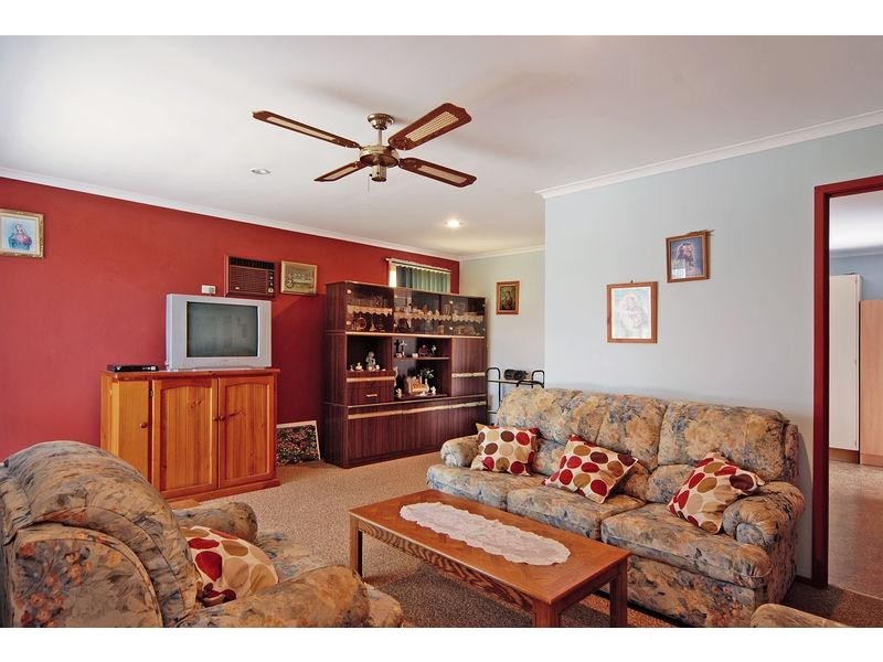 89 Salisbury Drive, Nowra NSW 2541