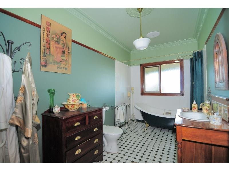 290 Hames Road, Nowra Hill NSW 2540