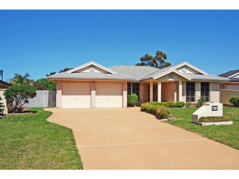 17 Freesia Crescent, Bomaderry NSW 2541