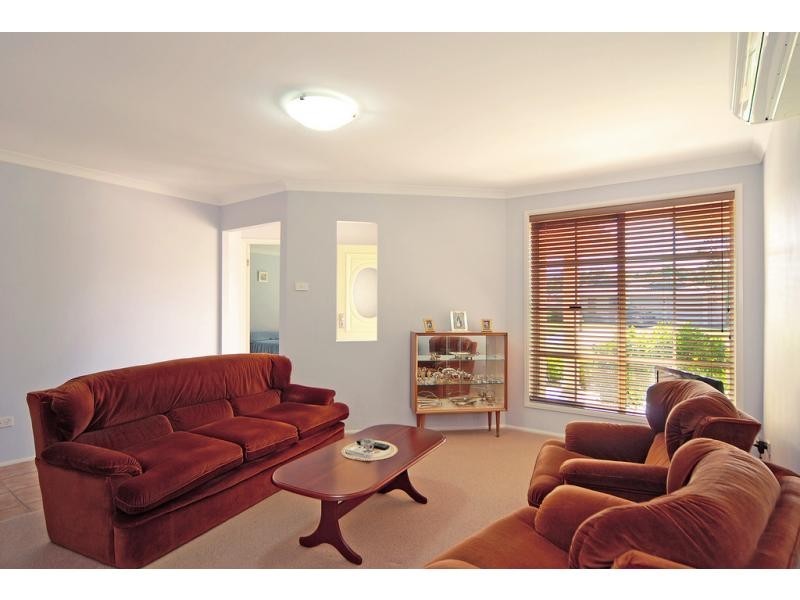 17 Freesia Crescent, Bomaderry NSW 2541