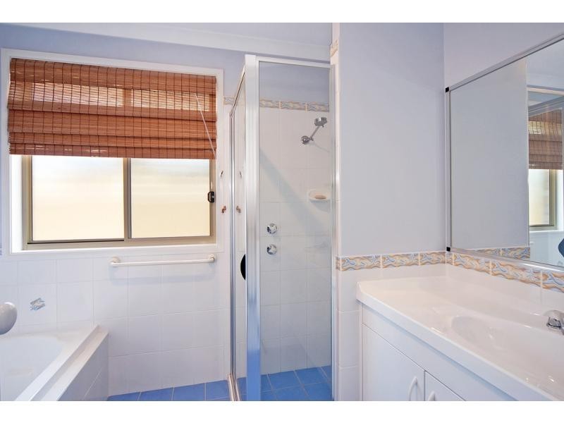 17 Freesia Crescent, Bomaderry NSW 2541