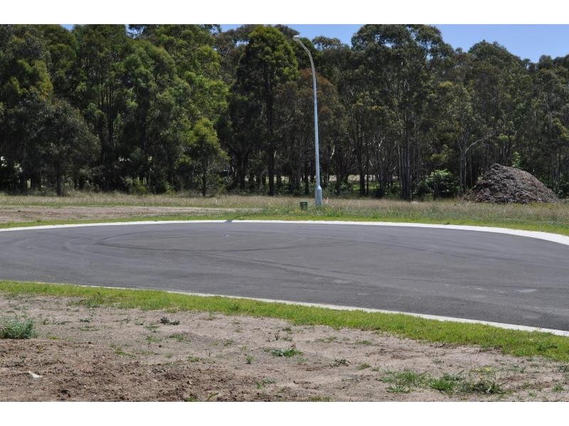 13 (Lot 131) Nutans Crest, South Nowra NSW 2541