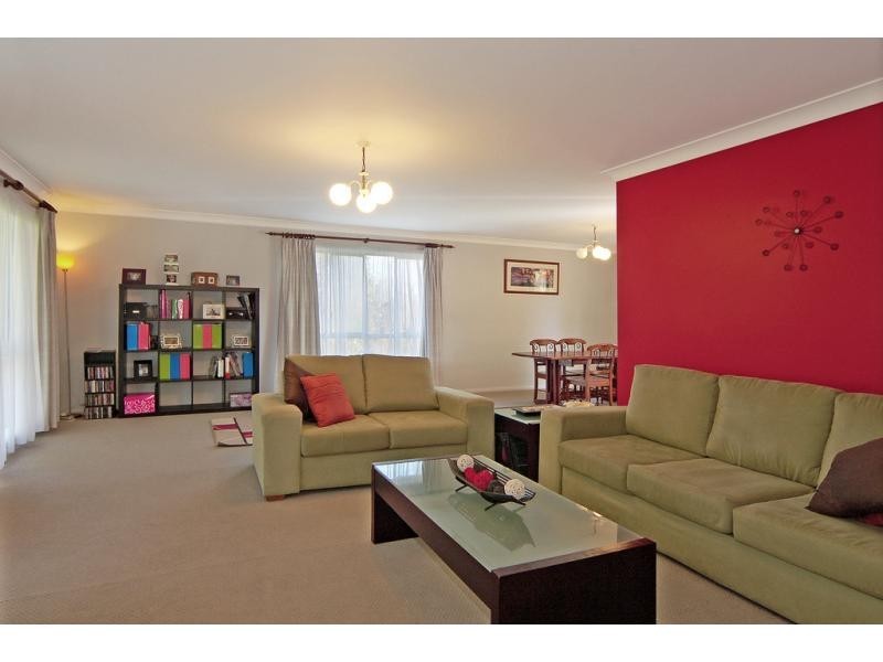 4a Chebec Close, Bomaderry NSW 2541