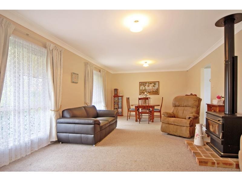 5 Socrates Place, Worrigee NSW 2540