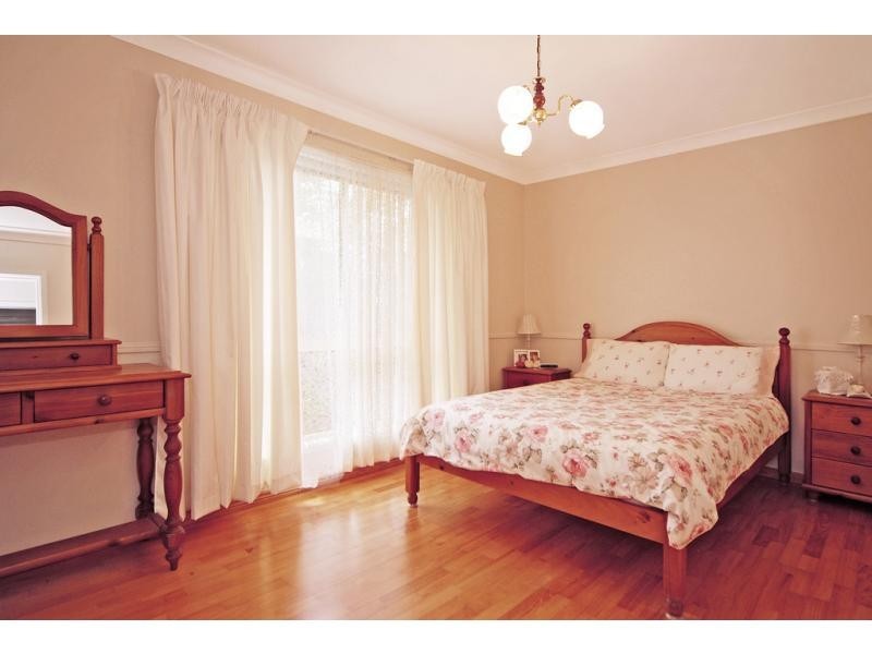 5 Socrates Place, Worrigee NSW 2540