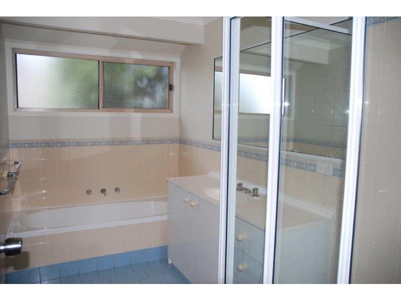 19/33 Lynburn Avenue, Bomaderry NSW 2541