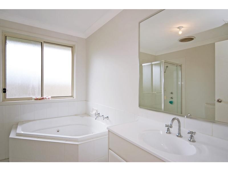 21 The Garden Walk, Worrigee NSW 2540