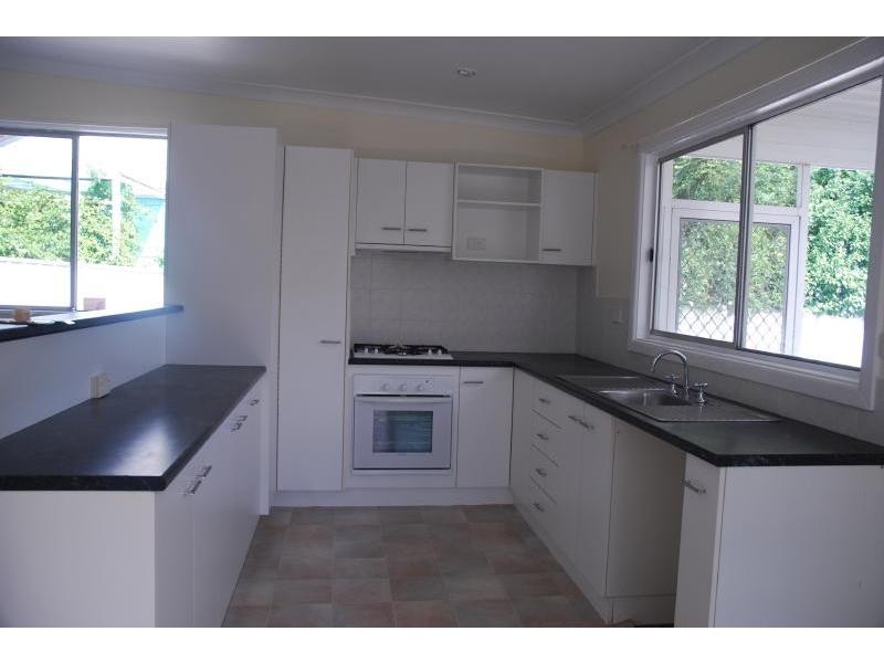 9 Dudley Avenue, Nowra NSW 2541