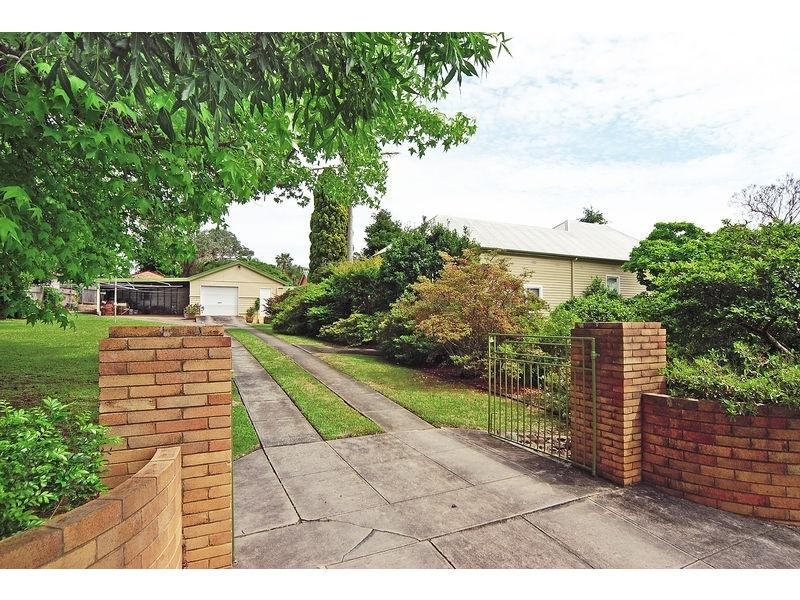 30 Worrigee Street, Nowra NSW 2541