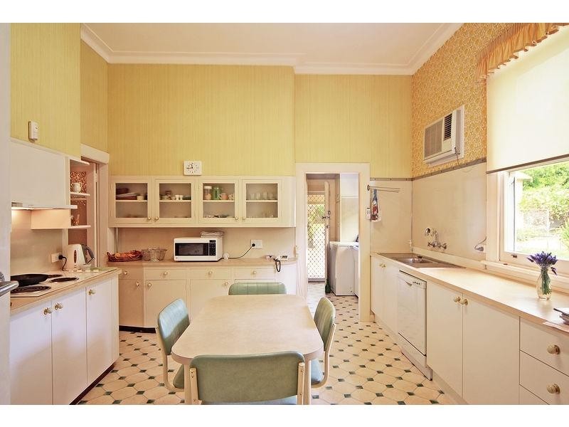 30 Worrigee Street, Nowra NSW 2541