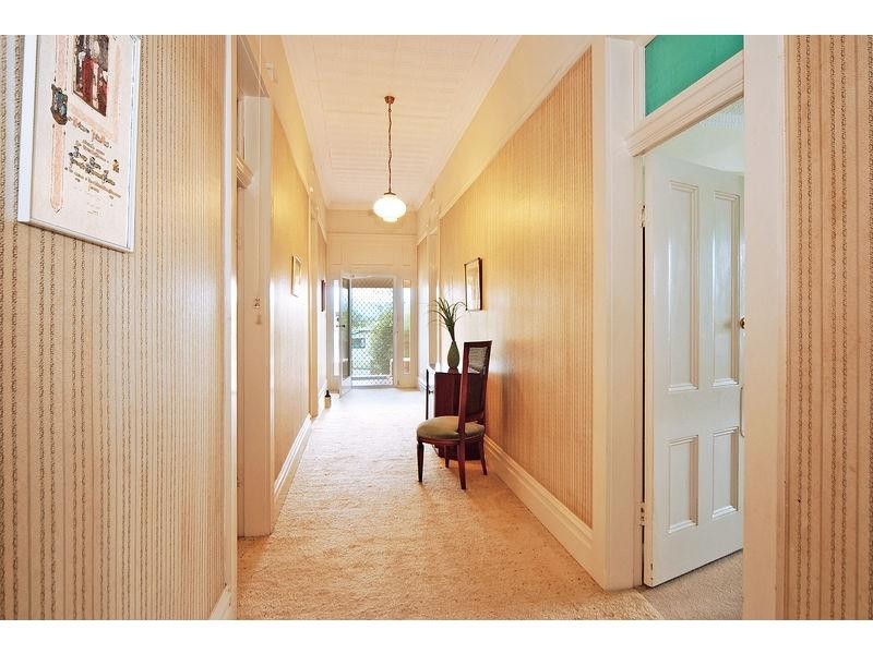 30 Worrigee Street, Nowra NSW 2541