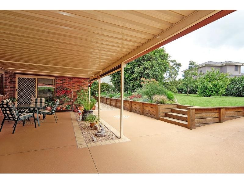 5 Essington Court, Bomaderry NSW 2541