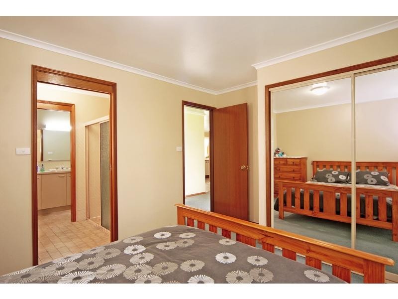 31 Barwon Street, Bomaderry NSW 2541