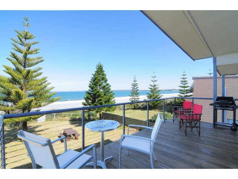 19 Quay Road, Callala Beach NSW 2540