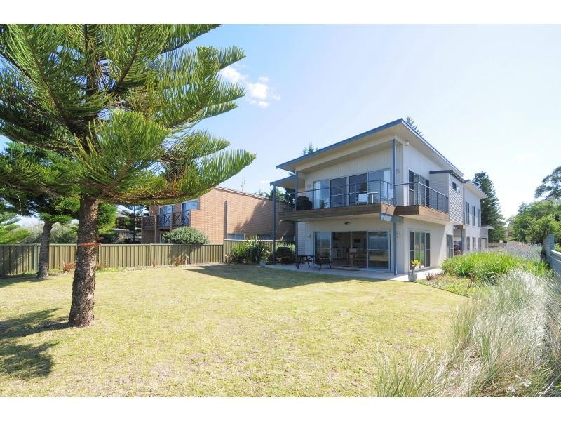 19 Quay Road, Callala Beach NSW 2540