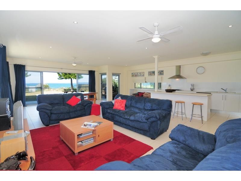 19 Quay Road, Callala Beach NSW 2540