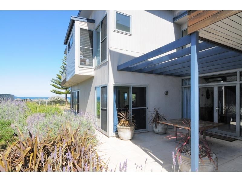 19 Quay Road, Callala Beach NSW 2540