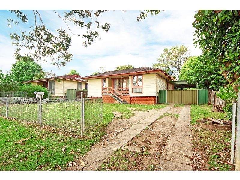 12 Seccombe Street, Nowra NSW 2541